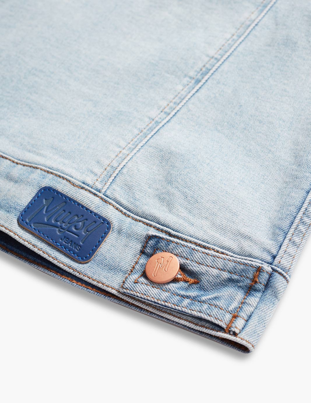 Deans - Image 6